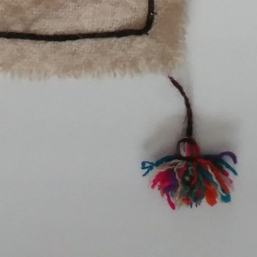 VINTAGE BOLIVIAN WOOL APPLIQUE BOHO WOVEN WOOL KOKOPELLI WALL HANGING